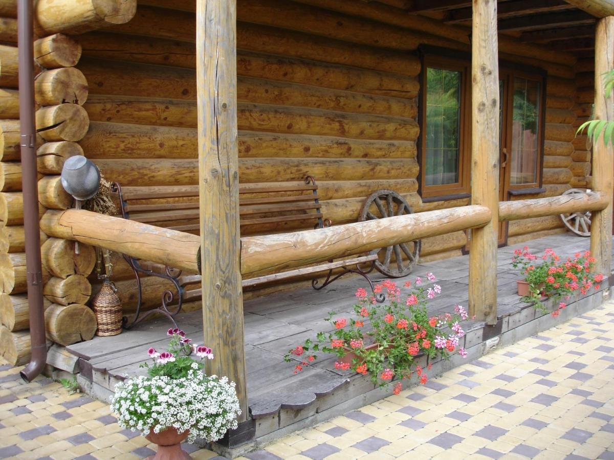 Смерекова Хата Pochaiv Exterior photo