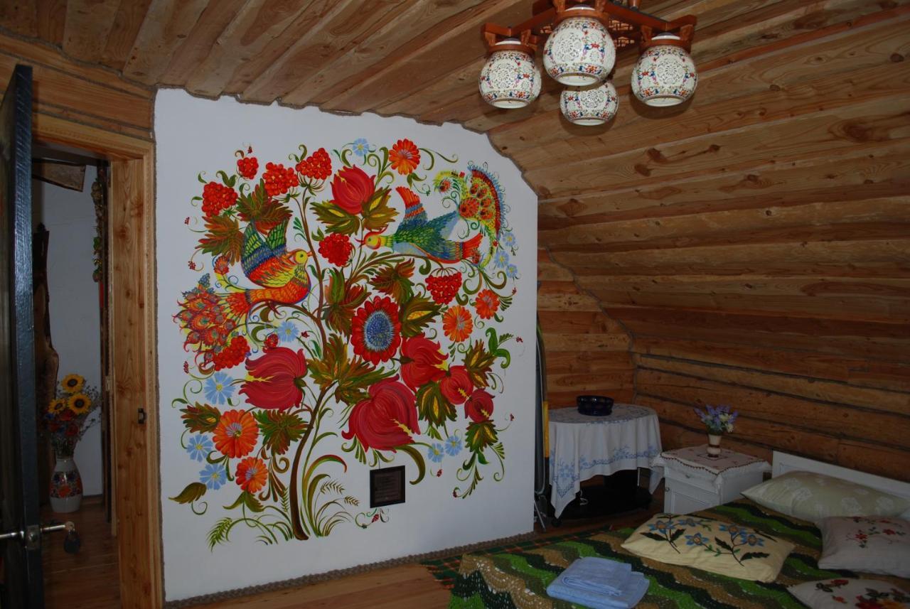Смерекова Хата Pochaiv Exterior photo
